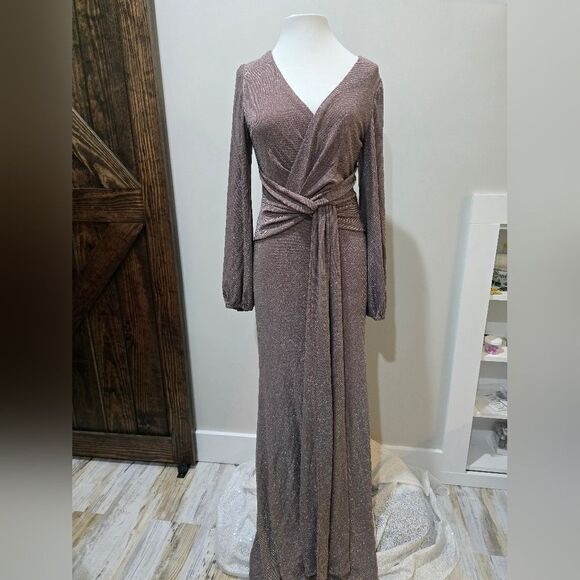 Betsy & Adam Clara Long Sleeve Glitter Knit Knot Dress NWOT size 8 Taupe - Picture 4 of 7